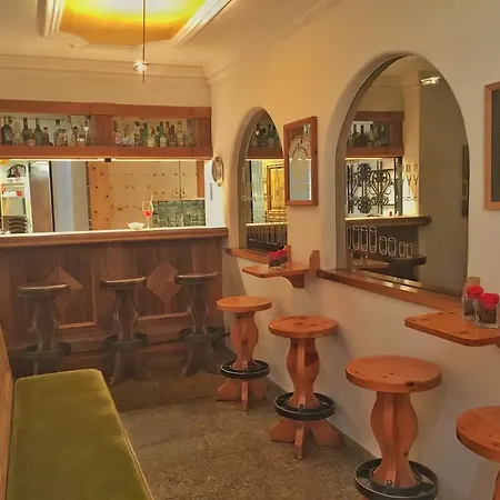 Отель Saluver Челерина